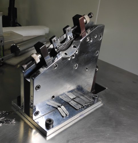 Suture Crimping Machine
